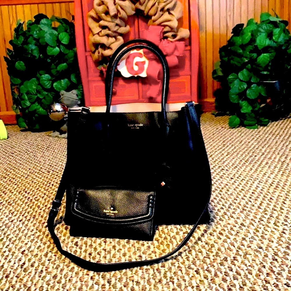 Black Kate Spade Handbag/Crossbody/shoulder bag with Wallet.